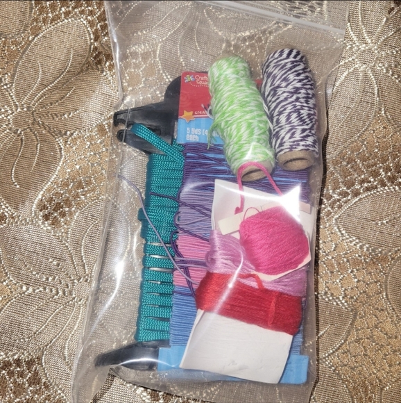 Knitting bundle - Picture 6 of 8